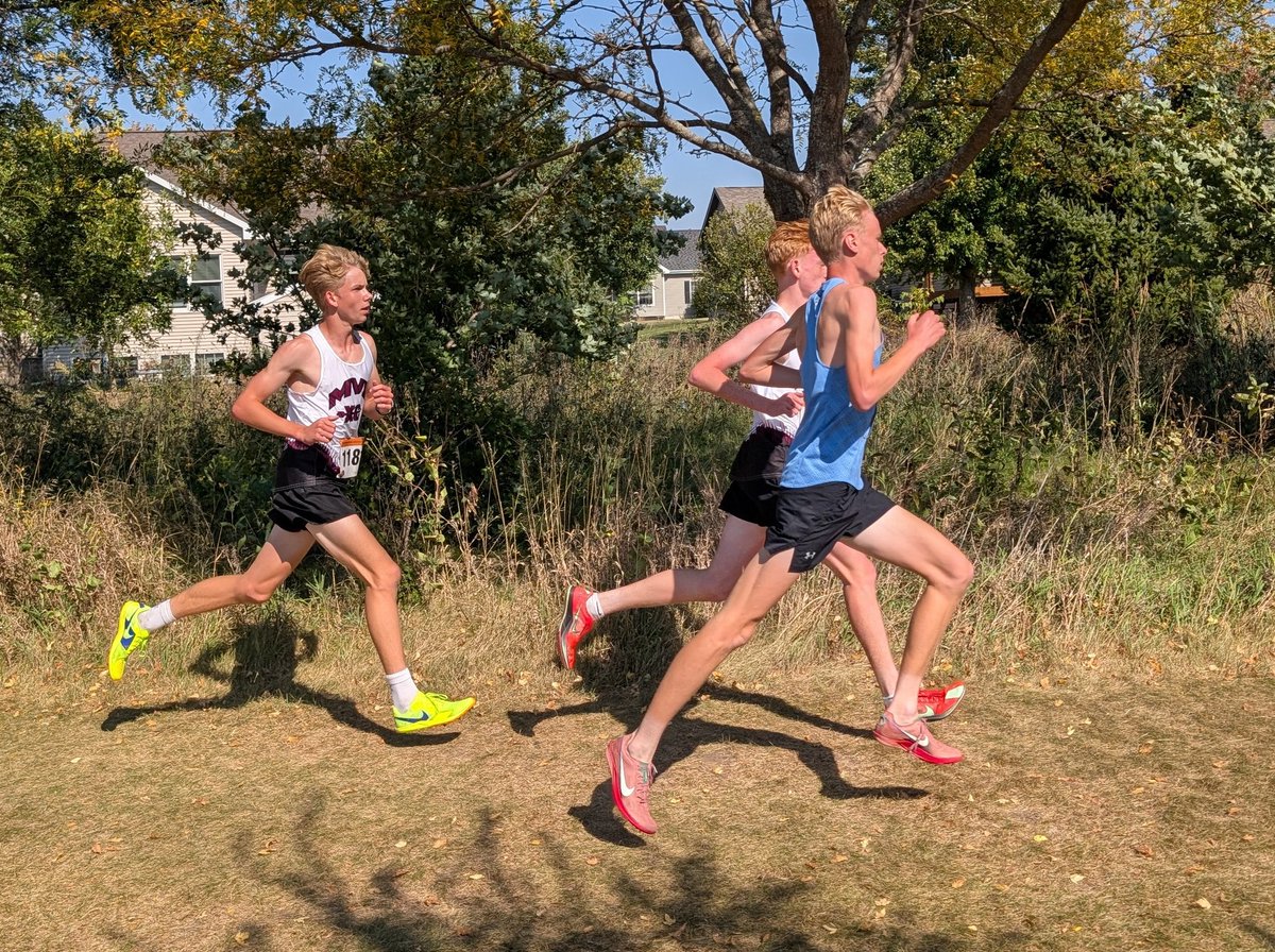 MVLCrossCountry's tweet photo. V Girls 3rd, V Boys 12th, JV Boys 9th today at Wartburg. Evelyn Moeller led the way for the girls in 3rd and Sawyer Feldman for the boys in 14th. Some great racing and competition. We also got to see MVLXC alums Emrie Johnson, Cayden Scheil, &amp; Carter Hall in the college division! https://t.co/5FuFUSftNz