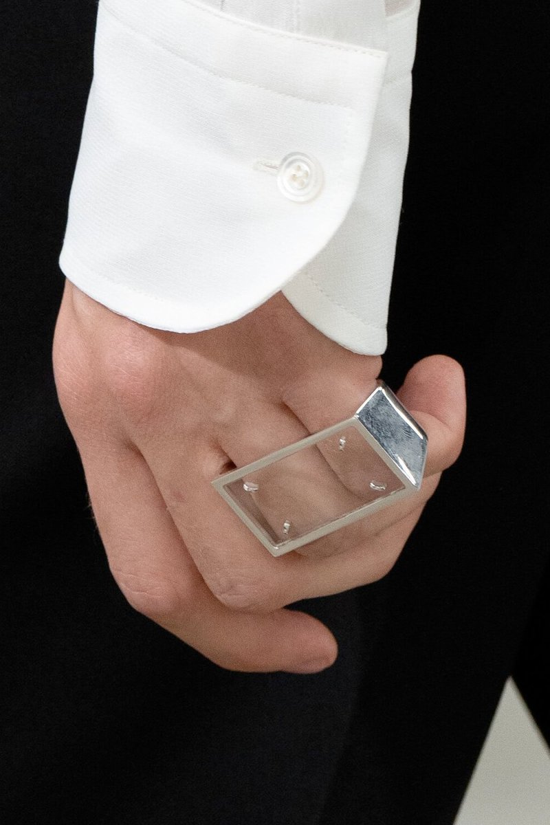 20ss Maison Margiela stitch ring Mサイズ The 4-stitches ring of ✨Maison Margiela✨ Spring/Summer 2026.🪡