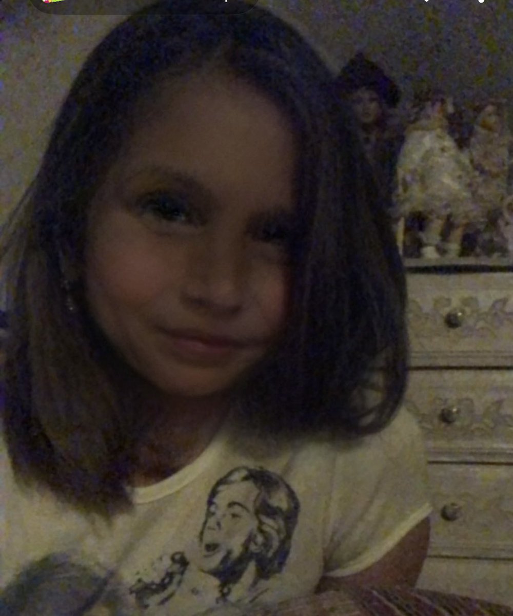 At my mom’s today looking at old pictures. Apparently, this was my favorite shirt. This little girl had no idea she’d still be wearing his shirts in 2025! Some things never go out of style! #1978 #2025 #roadtoustour <a href="/Shaunpcassidy/">Shaun Cassidy</a>