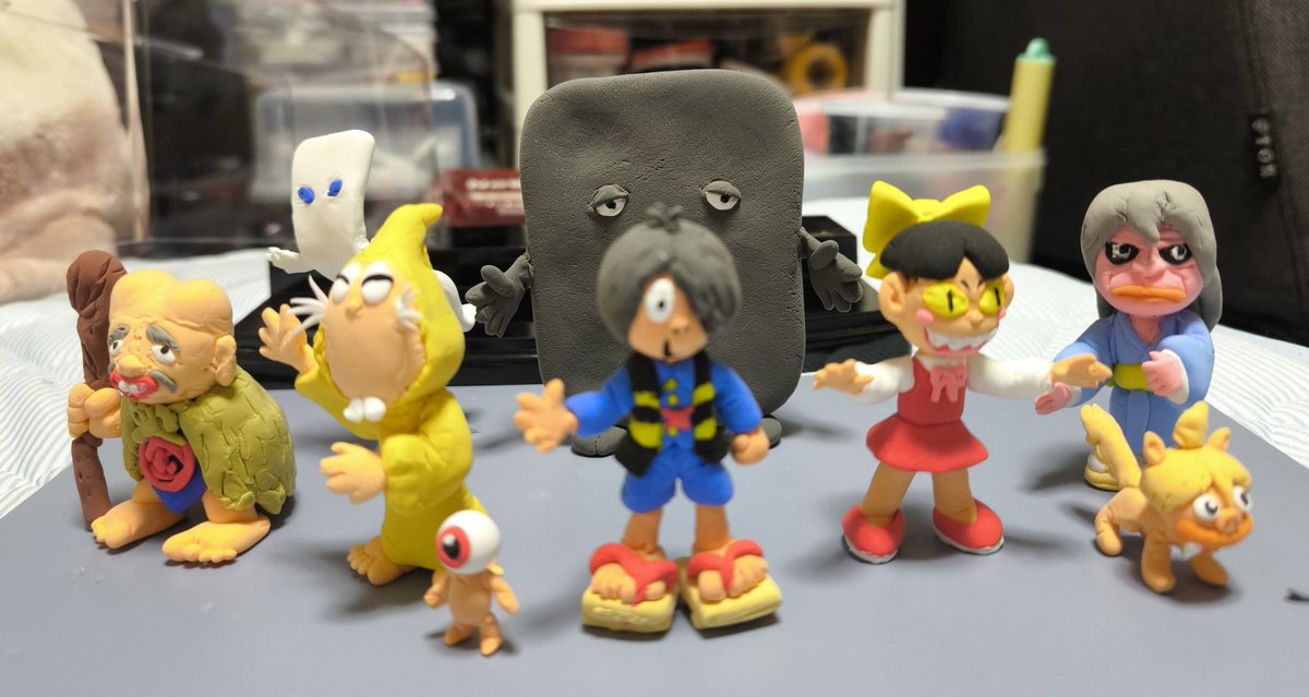 #樹脂粘土 #自作フィギュア #ゲゲゲの鬼太郎
ゲゲゲの鬼太郎の自作フィギュアです。100均のカラー樹脂粘土で制作しました。