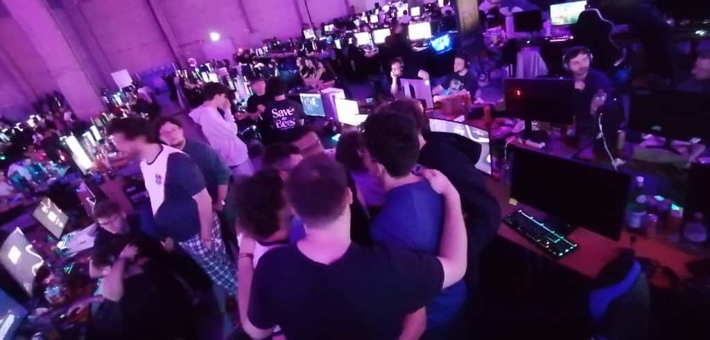 SwissGhosts tweet media