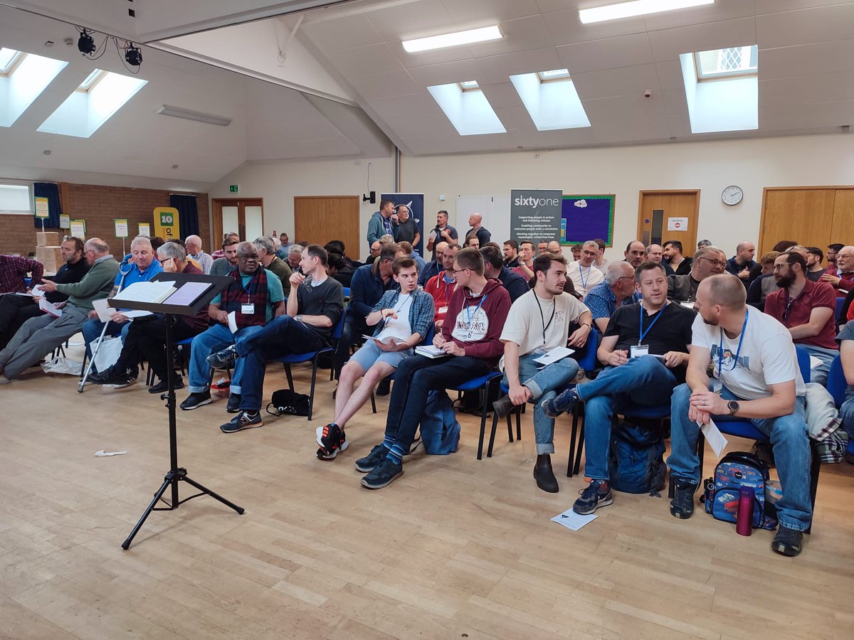 jlamorrison's tweet photo. Today I had the pleasure of introducing a room of guys to Christopher Love (1618-1651) on heaven and hell at the @southwestgospel men's convention. All the more poignant, given his last words before his execution: 'I shall go from a block to the bosom of my saviour'. https://t.co/eBR564NEAn