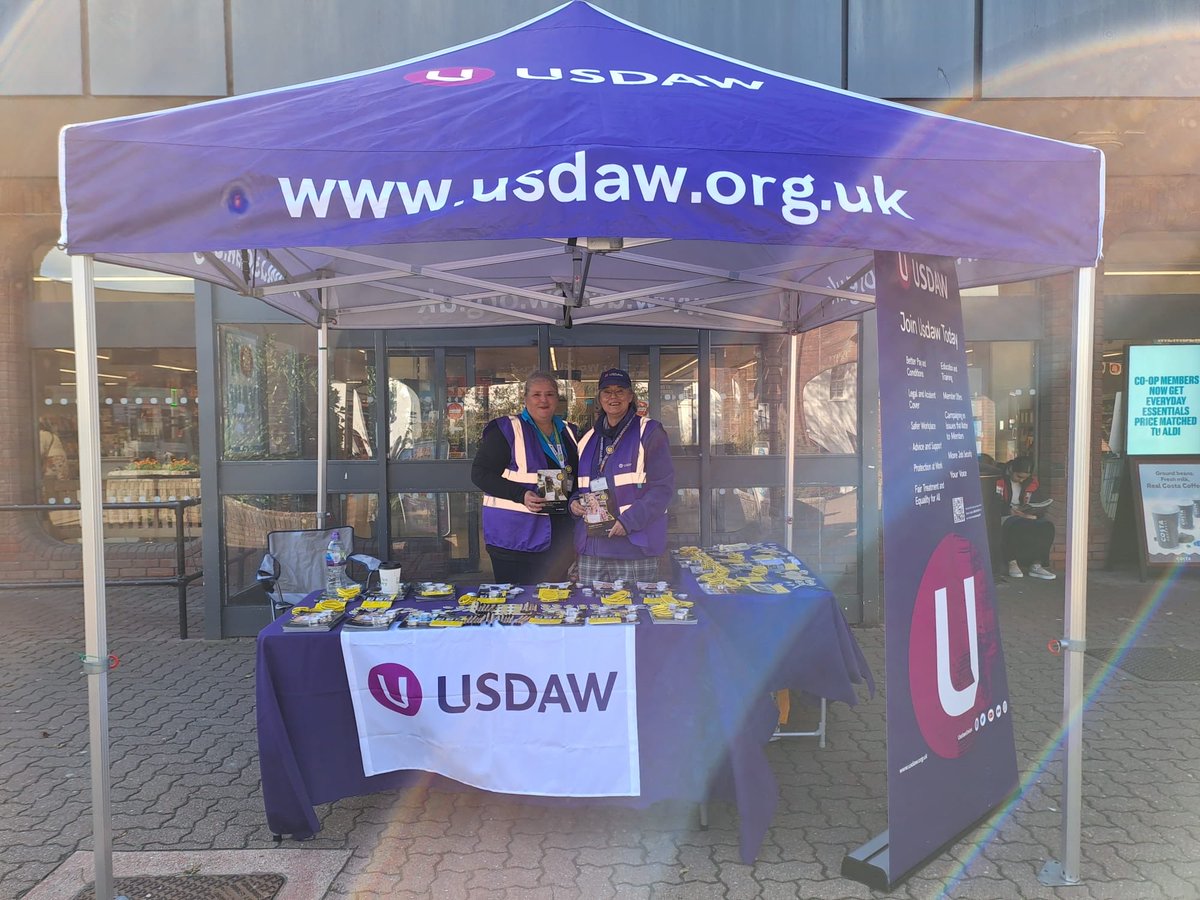 Another day, another venue &amp; another MP but the same topic to raise awareness about…abuse against shop workers. It is totally unacceptable. Thank you to @tomrutlandmp for supporting this cause &amp; helping to move this issue forward. <a href="/UsdawUnion/">UsdawUnion</a> <a href="/rabdonnelly2010/">Rab Donnelly</a> <a href="/Mikeadamson7/">Michael adamson</a>