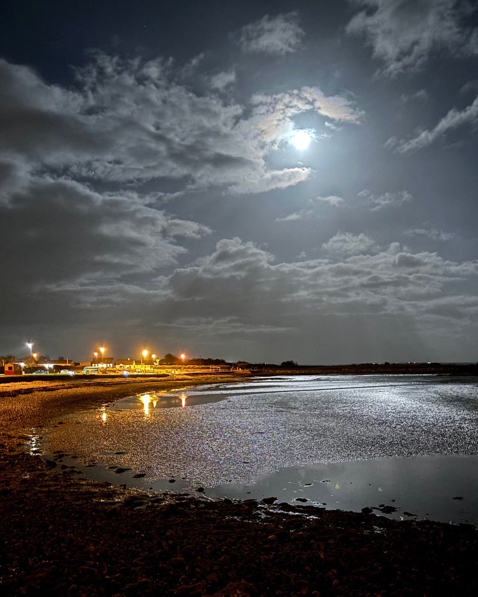 Ballyloughane ❤️🌕#Galway