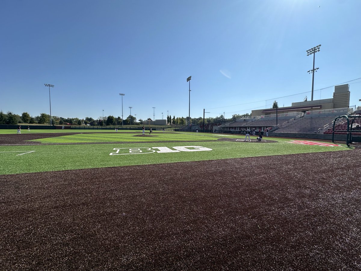 Our third college visit of the fall.  Weather for these visits could not have been better!!  Thank you <a href="/IndianaBase/">Indiana Baseball</a> for hosting.  The brand new turf looks amazing!! #bullsfam