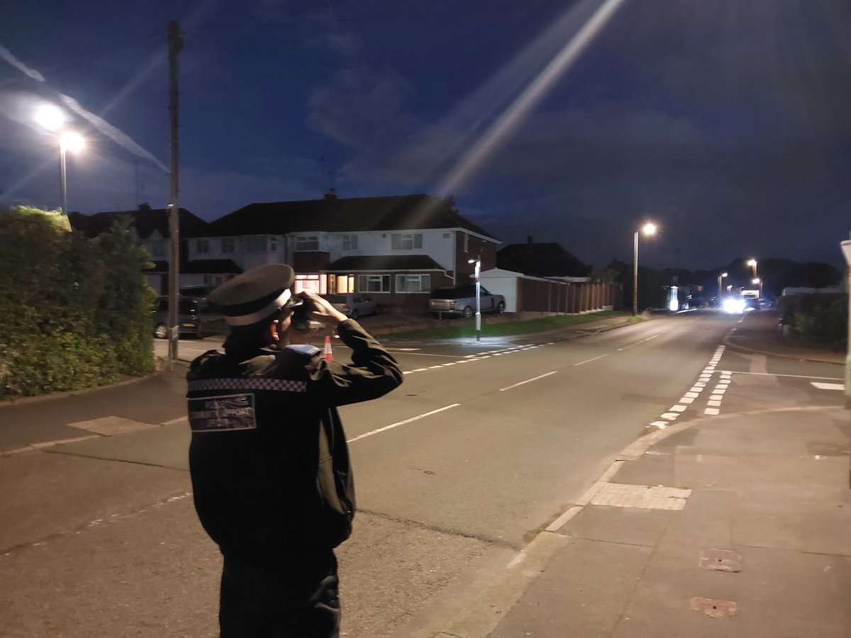 This evening, Halesowen NHT carried out speed checks on Dunstall  Road following concerns raised by local residents. 🛣️
✅ Most drivers were within the speed limit
⚠️ A few were not —tickets have been issued. Thank you to everyone who continues to drive responsibly 👏
#speedcheck