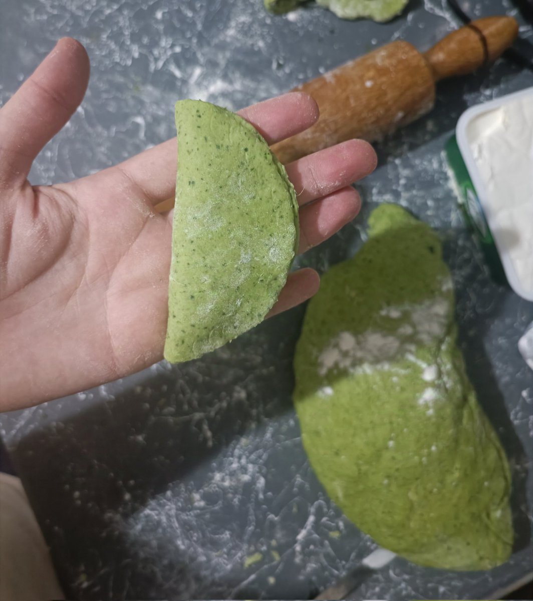 pymsszi's tweet image. Bu eller sadece Twit atmıyor muydu neydi