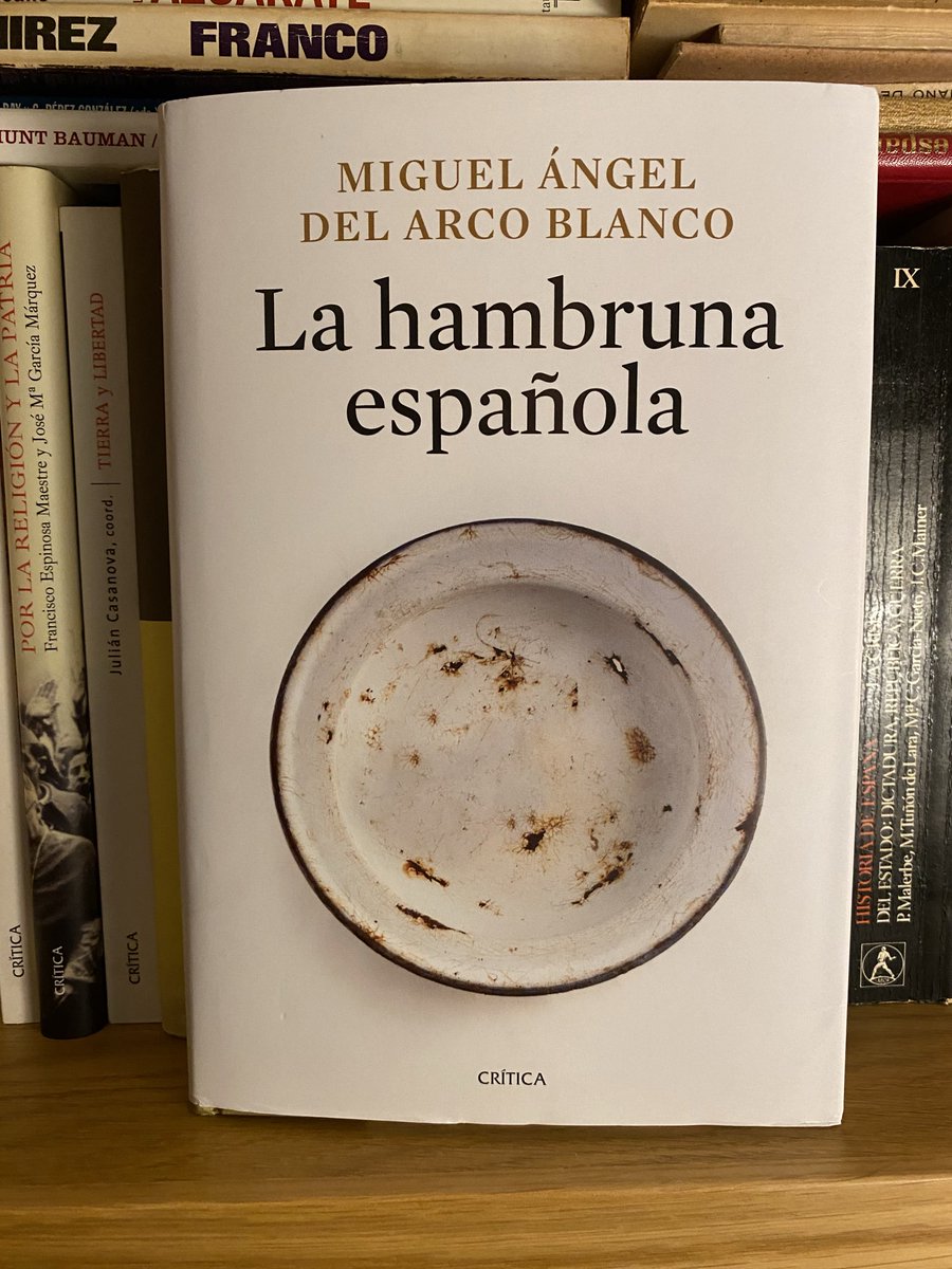 La obra del historiador Miguel Ángel del Arco Blanco es un trabajo de análisis exhaustivo y crítico sobre uno de los episodios más oscuros de la historia contemporánea de España: la hambruna que afectó al país en la posguerra tras la Guerra Civil, entre 1939 y 1952.