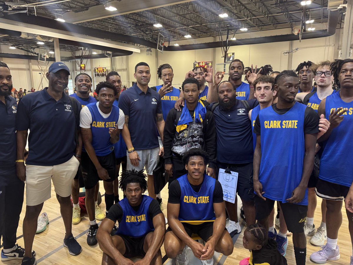 3-0 today back to the lab #bigballer