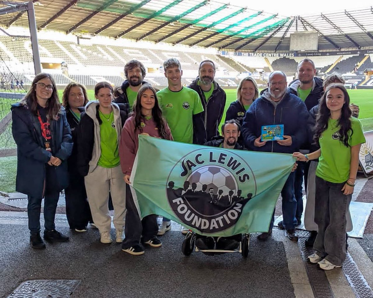 Ashleyjackarmy's tweet image. Great day raising awareness for The @JacLewisFdn and watching our loved @SwansOfficial Leicester too good for us.. onto the next one. #YJB #swans #jaclewisfoundation #mentalhealthsupport