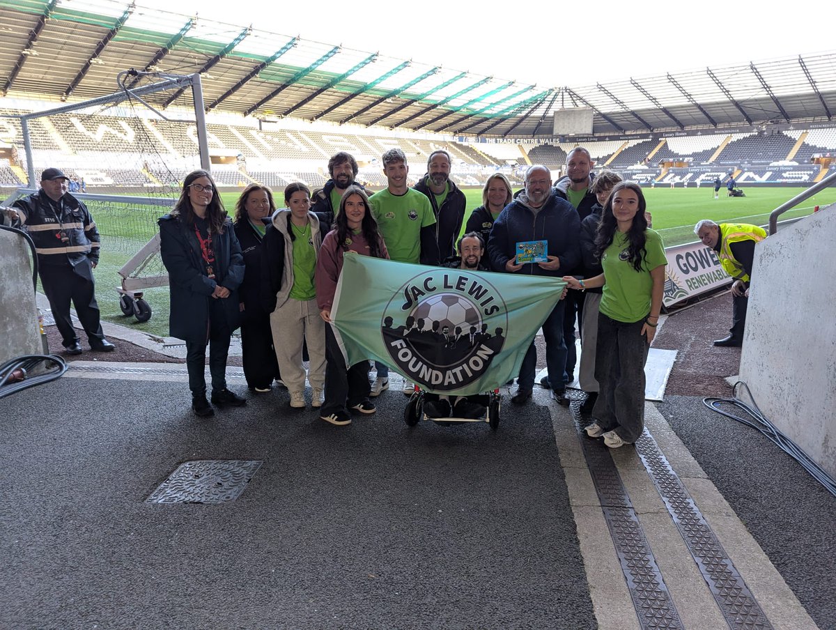 Ashleyjackarmy's tweet image. Great day raising awareness for The @JacLewisFdn and watching our loved @SwansOfficial Leicester too good for us.. onto the next one. #YJB #swans #jaclewisfoundation #mentalhealthsupport