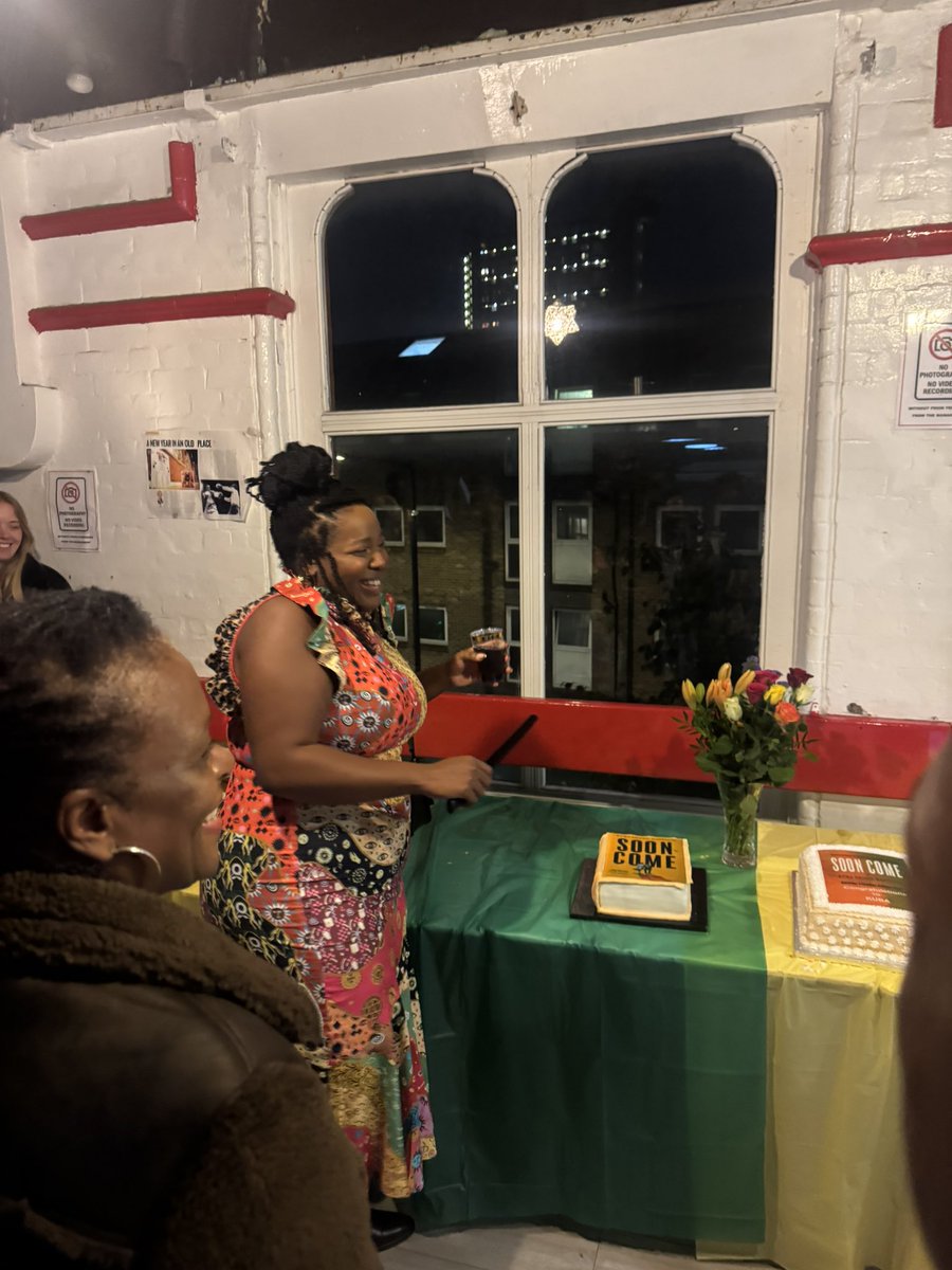 Izin_A's tweet photo. Had such a wonderful time at @kubared book launch. Have started listening to the #sooncome audiobook and it’s brilliant! https://t.co/nVloGs9t54