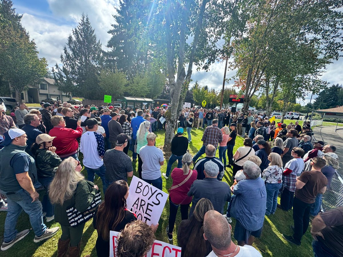 Thank you to everyone who showed up in Tumwater to take a stand against the harassment of <a href="/letsgowa/">Let's Go Washington</a> signature gatherers. And thank you to the police for keeping everyone safe. Only one arrest – of someone on the other side, of course. We ARE the *peaceful* majority! 🇺🇸