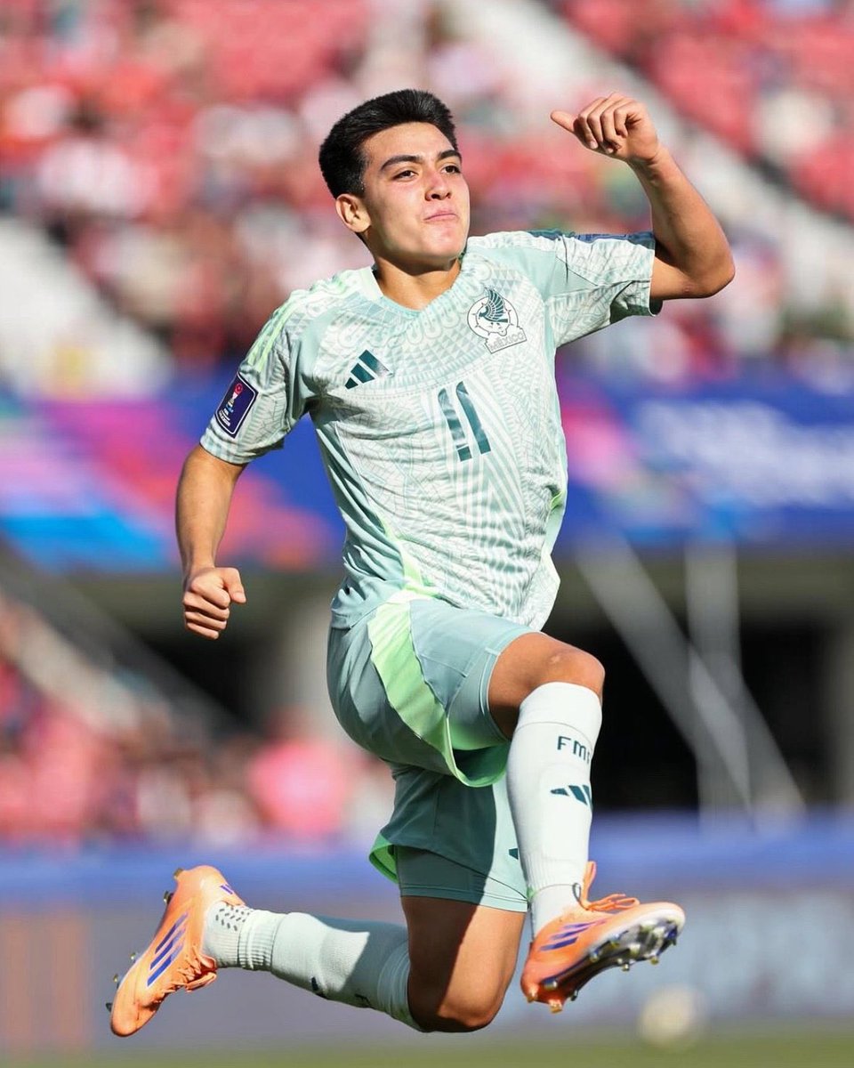 ale_orvananos's tweet image. Gilberto Mora participó en TODOS los goles de México. (5)

1-Pre asistencia 
2-Asistencia 
3-Gol
4-Gol
5-Gol

¿Se puede ser más determinante e indispensable?