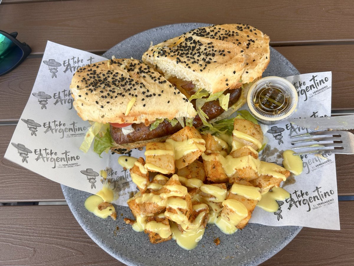 Filibrown's tweet image. El mejor choripan de Saltillo 😋