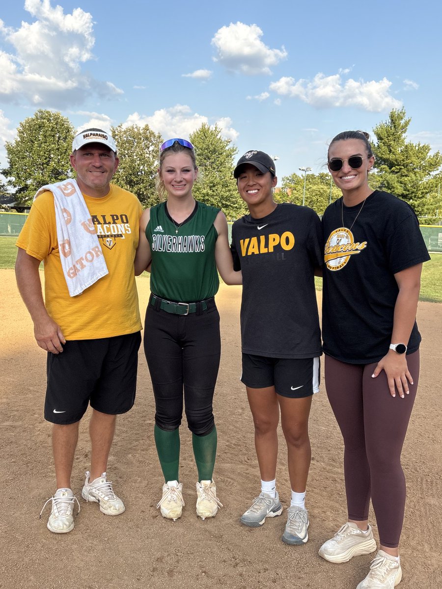 Thank you so much <a href="/ValpoSoftball/">Valpo Softball</a> for such a great day! It was great to get out on the mound and learn more about the culture at Valpo!