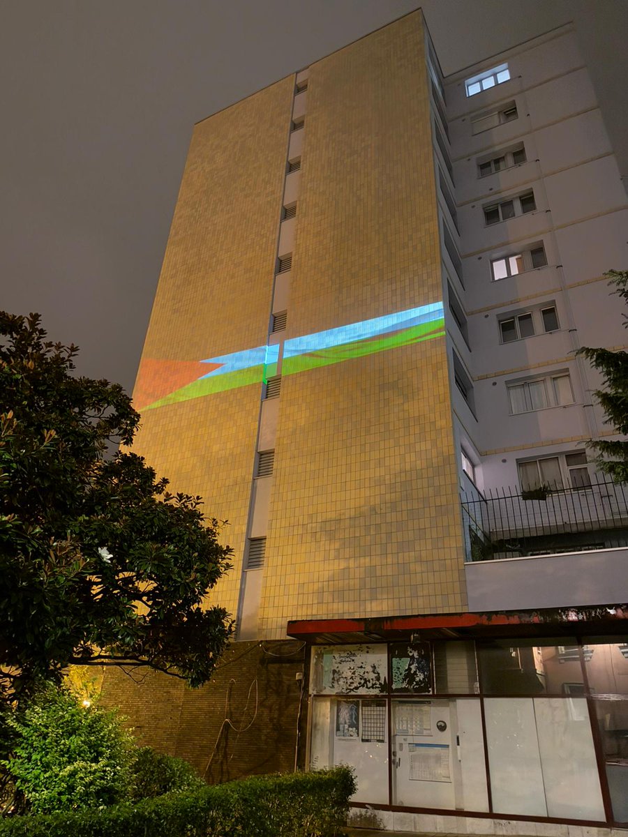 La dignidad ilumina la #NocheBlancaOviedo #NBO

Canteli niega el genocidio pero los carbayones lo tienen claro ✌🏾🇵🇸

#FreePalestine