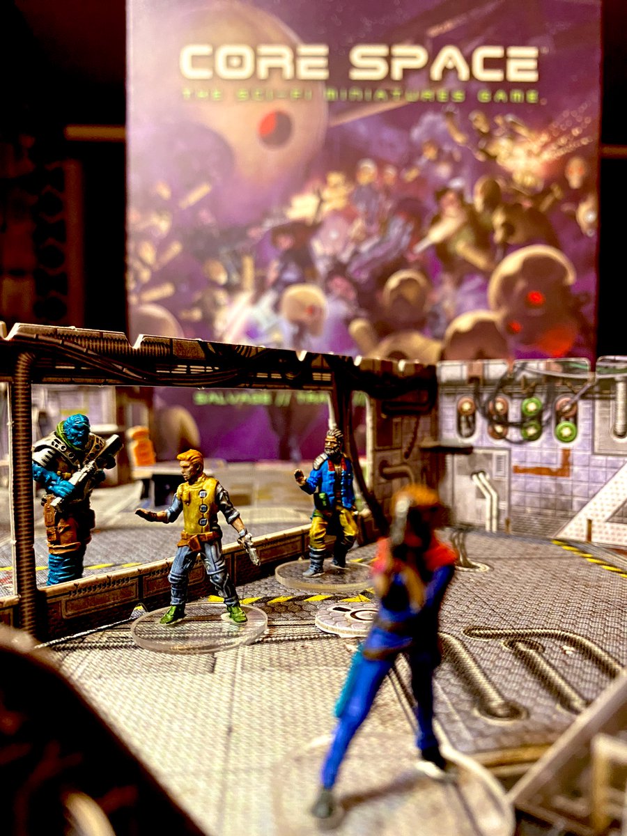 bobon_bestiajo's tweet image. 4º escenario de la campaña El brazo de Perseo del #corespace de @BattleSystemTWS 

La que me han dado. 🤦🏻‍♂️

En un evento inesperado me han aparecido en los primeros turnos dos devastadores en la espalda y no hemos podido recuperarnos a tiempo antes de que sus amiguitos vinieran a…