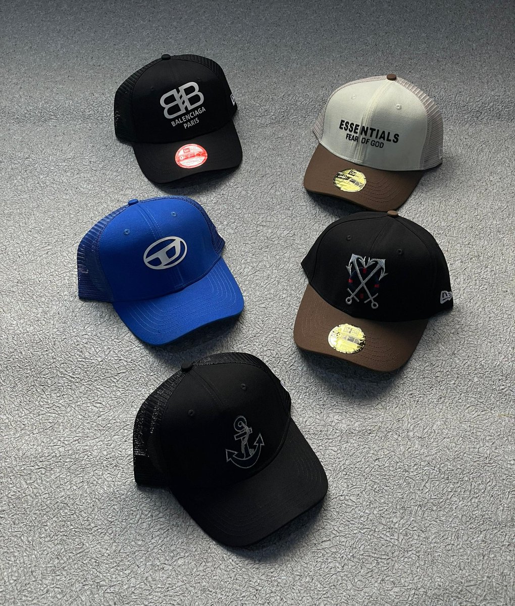 dripzone_01's tweet image. Almost forgot to post today 😅
But these caps are too clean to keep quiet about 🧢💧
13k each — DM to grab yours. #DripZone #student