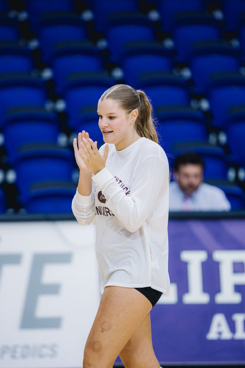 EKUVolleyball's tweet photo. Just under 1 hour for some Saturday night volleyball!

#RISE https://t.co/U9mmYF1AOw