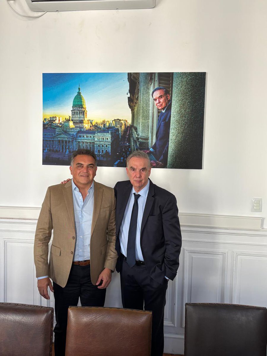 Todos los que formamos parte de Encuentro Republicano Federal estamos convencidos que el futuro de nuestro país se debe construir la confiabilidad através de *PROVINCIAS UNIDAS*. En tiempos de crisis es cuando más debemos reforzar el respeto al diálogo y  las instituciones.