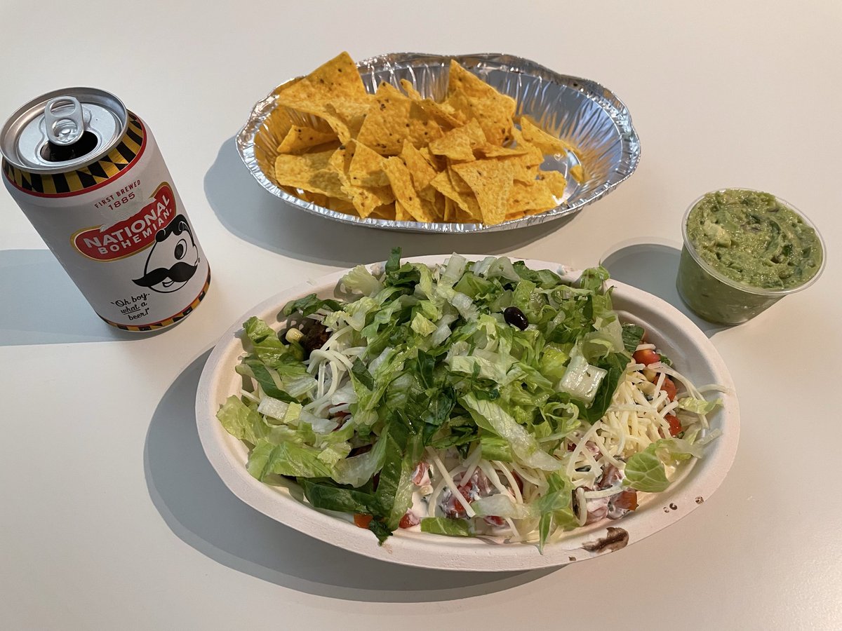 それではメキシカン食べながらドジャース観ます