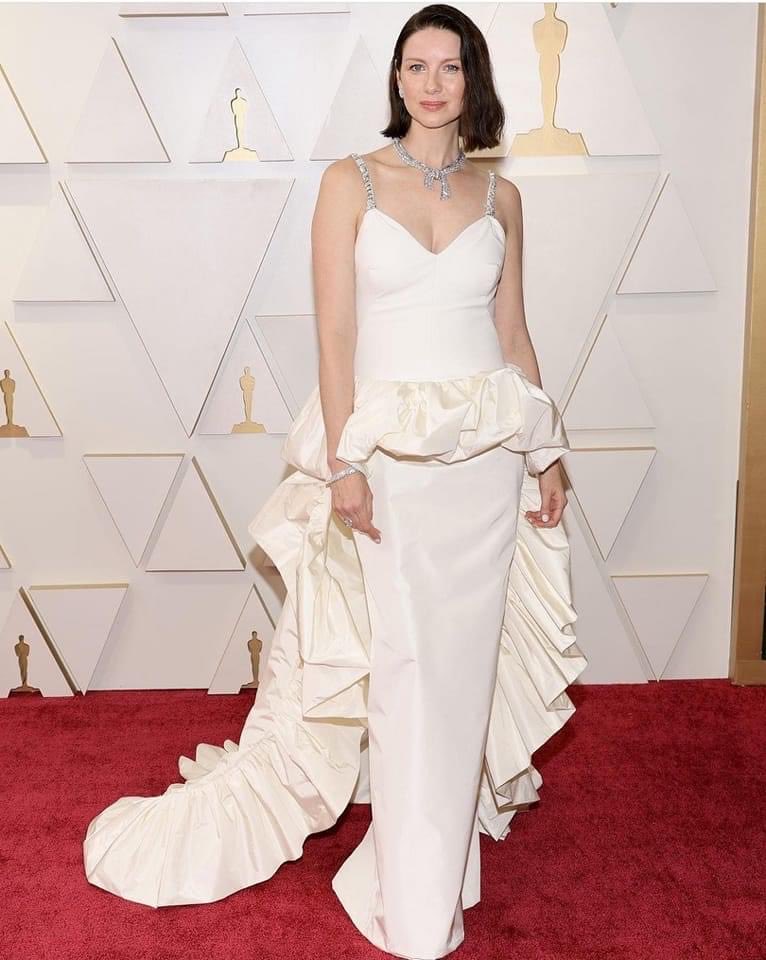 Happy Birthday to Caitriona Balfe!!❤️🤗🥳🎉🧁🥃🥂☀️
Such a beautiful woman and great actress!🥰