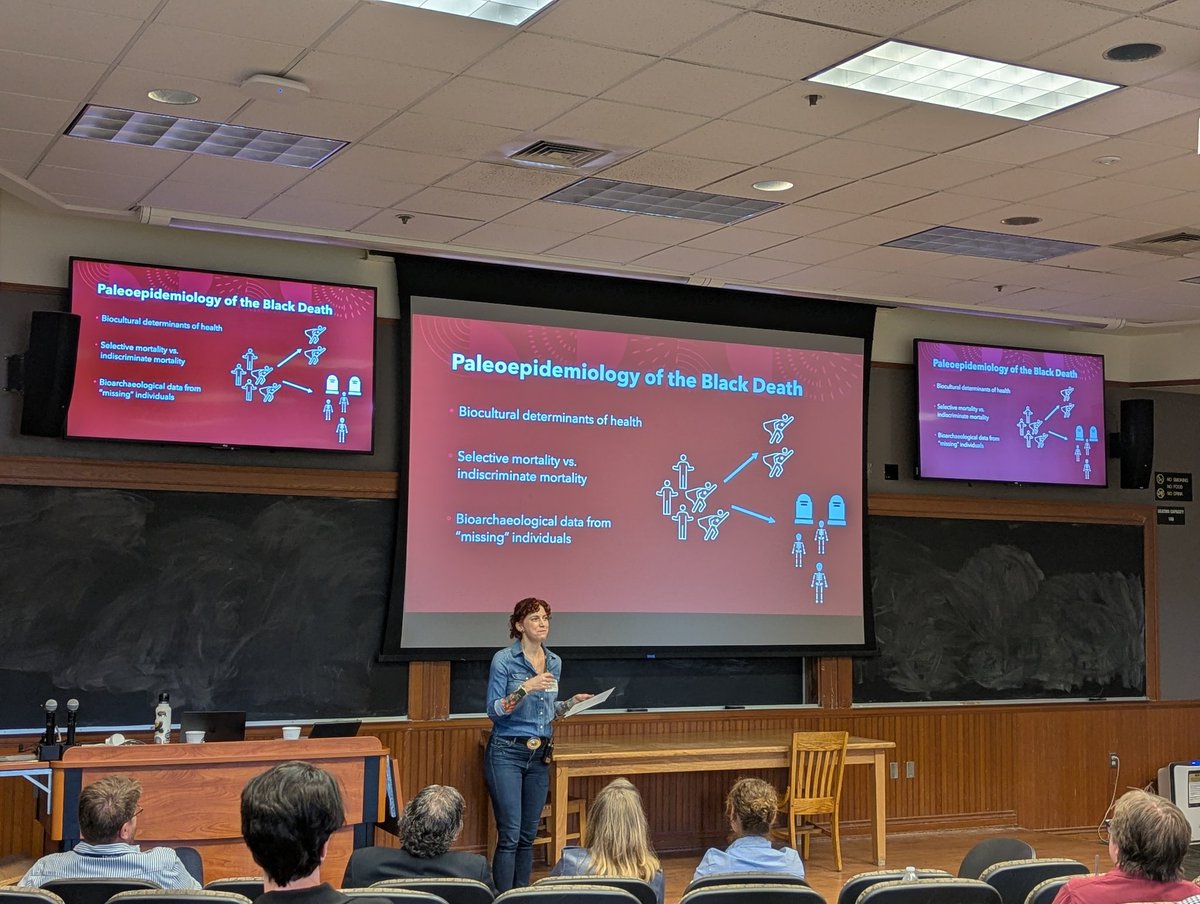 RMBioAnth's tweet photo. #RMBAA2025 Keynote 2: Dr. Sharon DeWitte (CU Boulder) presenting "Diet, Migration, and Stress: Vulnerability to the Black Death and Health in Its Aftermath in Medieval London, England." https://t.co/GkAJdCVRvZ