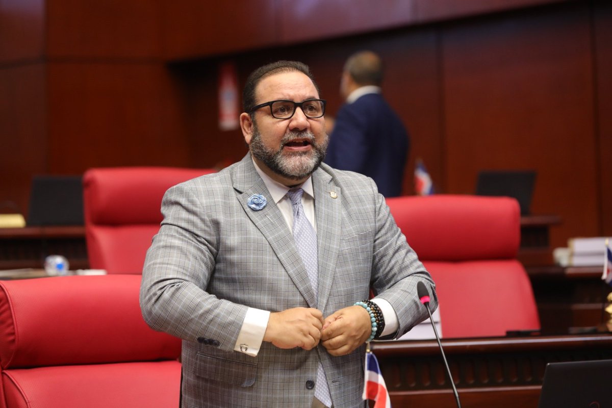 RogelioGenao's tweet image. #SCJ #CuartaSala  10/10...

Propongo dividir la Tercera Sala creando la Cuarta Sala para  que esta trate todo lo Contencioso Administrativo y Contencioso Tributario así  La Tercera tenga solo lo de Tierras y Laboral. 
Estoy reiniciando un proyecto en el @SenadoRD  a esos fines.