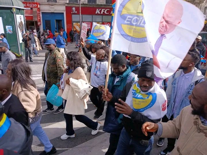 Sous la coordination de Patrick Mbamu,Exécutif de l’ECiDé France,une grande marche s’est tenue ce sam 04/10 à Paris.Cette mobilisation citoyenne de la diapora congolaise s’inscrit dans le cadre du Camp de la Patrie, et visait à réclamer l’ouverture d’un dialogue national inclusif