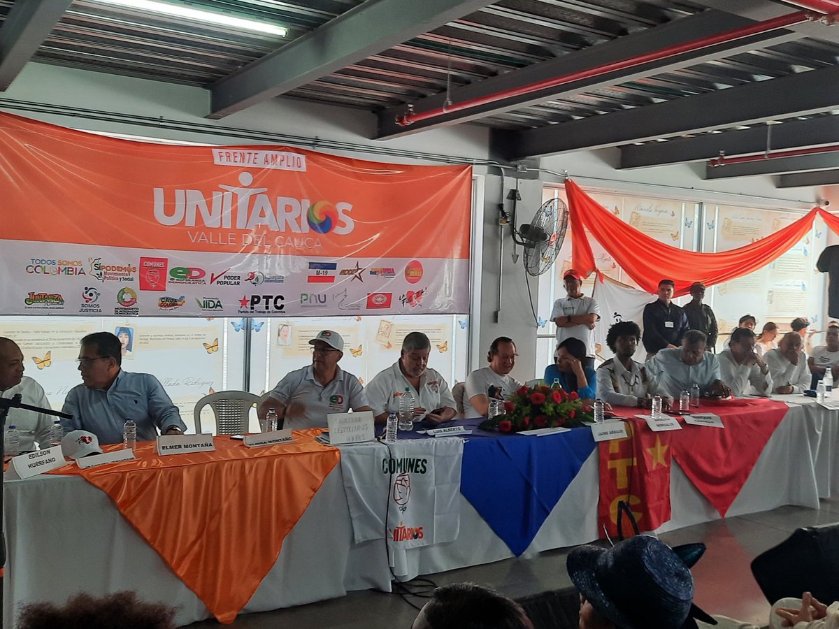 UnitariosValle's tweet photo. ¡El Valle del Cauca en unidad!
Con éxito realizamos el lanzamiento de Unitarios en el Valle del Cauca. 
El futuro se llama #FrenteAmplio https://t.co/v9aFQzX4GG