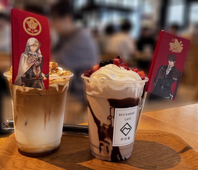 Tunneyshige's tweet photo. スタンプラリーが好きなのでこの間刀剣乱舞のスタンプラリーに連れて行ってもらいました。
関ヶ原駅前で買ったおみくじが挟んであるお煎餅とか蜂蜜飴とか家紋付きのどらやきとかコラボメニューもめちゃうまでした。
岐阜は飯がうまいです。
飯の話ばかりですがスタンプはコンプしました。 https://t.co/ts1I9ySnuZ
