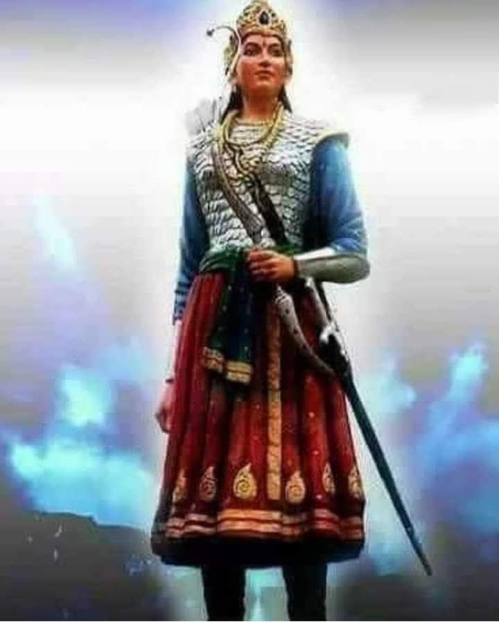 rajput_of_bihar's tweet photo. चंदेलों की बेटी थी, गौंडवाने की रानी थी।
चण्डी थी रणचण्डी थी, वह दुर्गावती भवानी थी।। 
क्षत्रिय वीरांगना रानी दुर्गावती चंदेल!
सनातन स्वाभिमान की प्रतीक, महापराक्रमी, अपने युद्ध कौशल से मुगल शासकों को नतमस्तक कराने वाली महान क्षत्राणी वीरांगना #रानी_दुर्गावती जी की जयंती पर कोटिशः नमन🙏🚩

#teamrajputofभारत