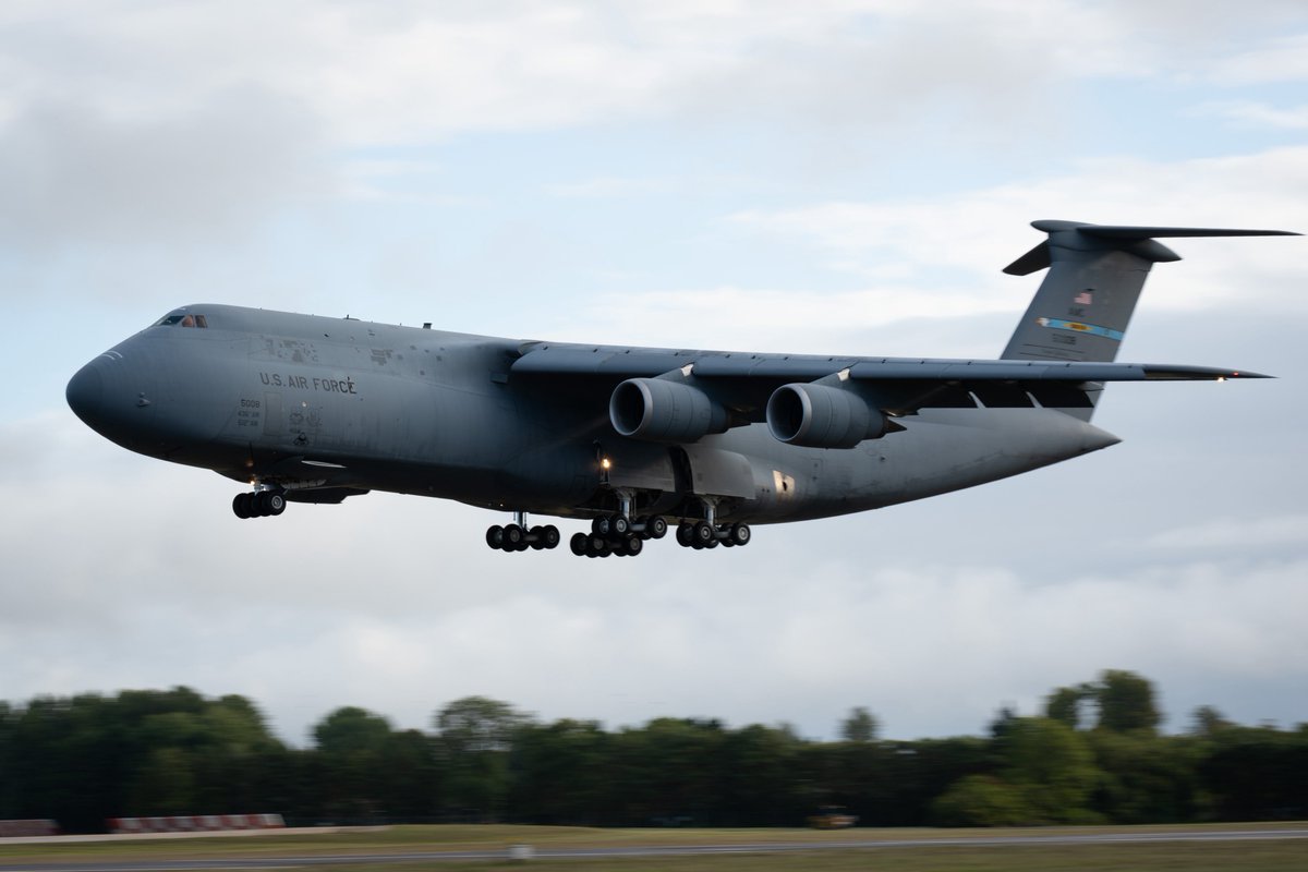 mach_muse's tweet photo. C-5M Super Galaxy

📸 Credit: Airman 1st Class 
Adam Enbal https://t.co/a2n7ieSvkp