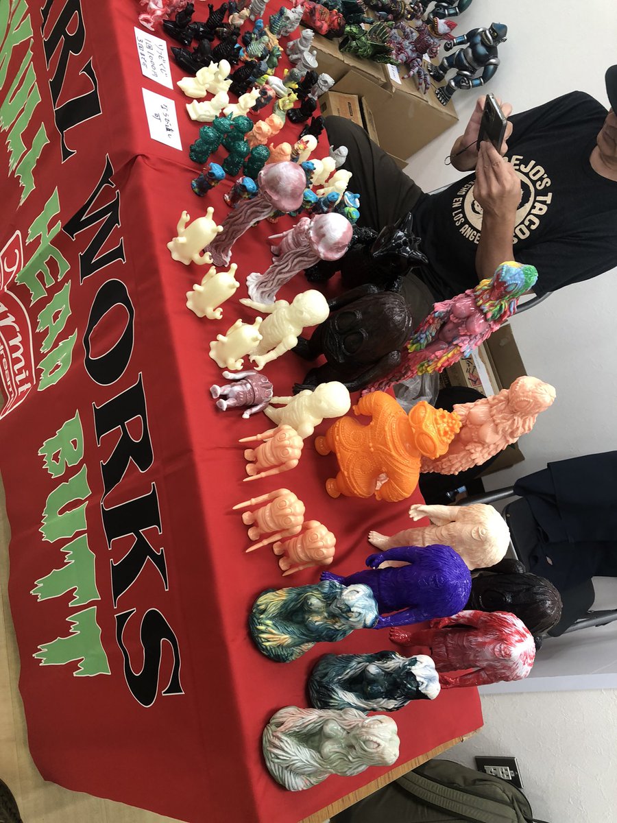 地元の愛知産のソフビを昨日仙台のみちのくソフビで買いました！
大きいアイビーは初めて買う事が出来た。
並びも穏やかなイベントで買いやすくて地方イベントはとても良いのでオススメだと思いましたー！
観光も楽しめたしとても良かった！
仙台が結構栄えてて面白かった！
最高の色だ😺