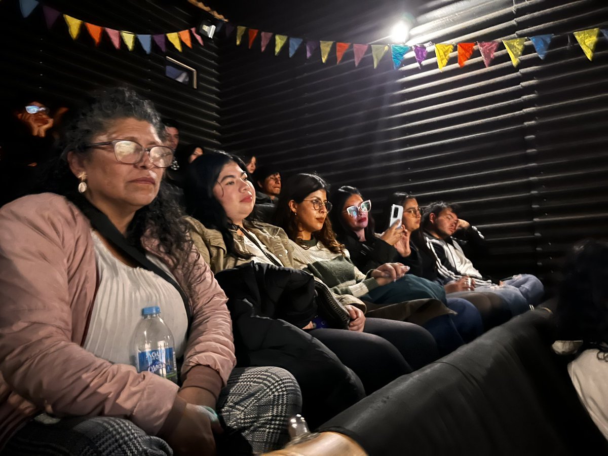 “Las cuchas tienen razón”Medellin, las Madres dd Soacha y Bogotá <a href="/MAFAPOCOLOMBIA/">Madres Falsos Positivos de Colombia</a> el músico de La Paz <a href="/cesarlopezmusic/">CÉSAR LÓPEZ</a> en #Ojoalsancocho2025