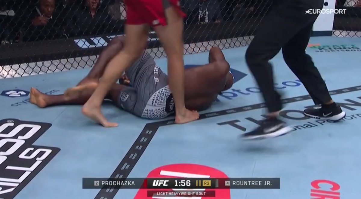 JIRI DE MI PUTISIMA VIDAAAAAAAAAAAA!!! ERES UN COMPLETO LUNATICOOOOOOOOOOOOOOOOO!!! TE AMOOOOOOOO!!! #UFC320 #UFCHBOMax