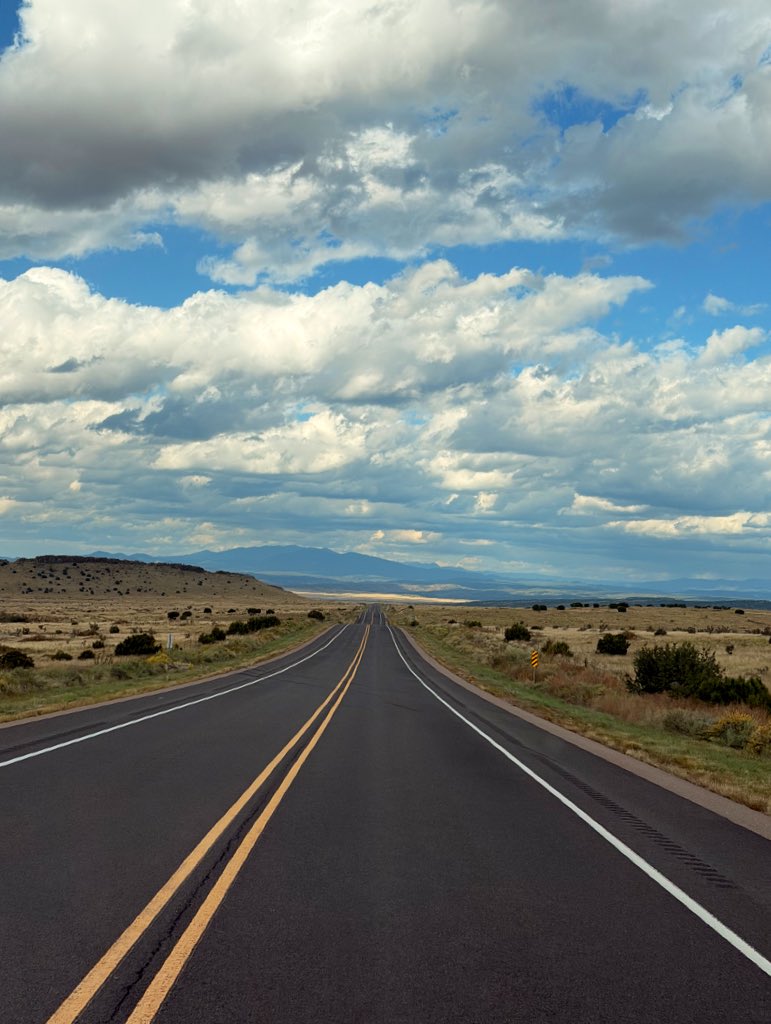 Drove 1100 miles today towards Palmyra, NY while watching (listening) to #ldsconf #GeneralConference 
LAST MINUTE TRIPS ARE THE BEST!!
#roadtrip #churchofjesuschrist