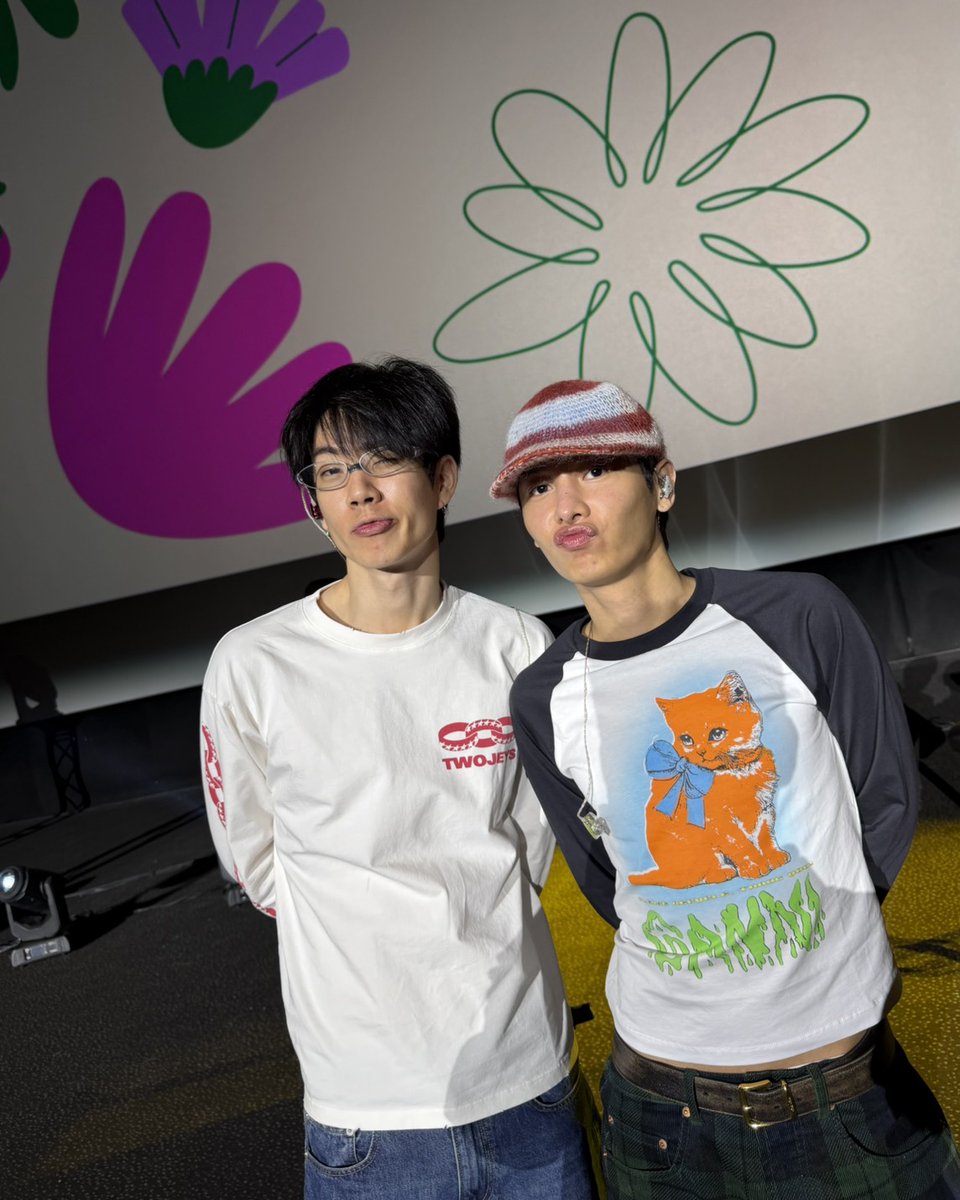 V • mention after dm tweet media