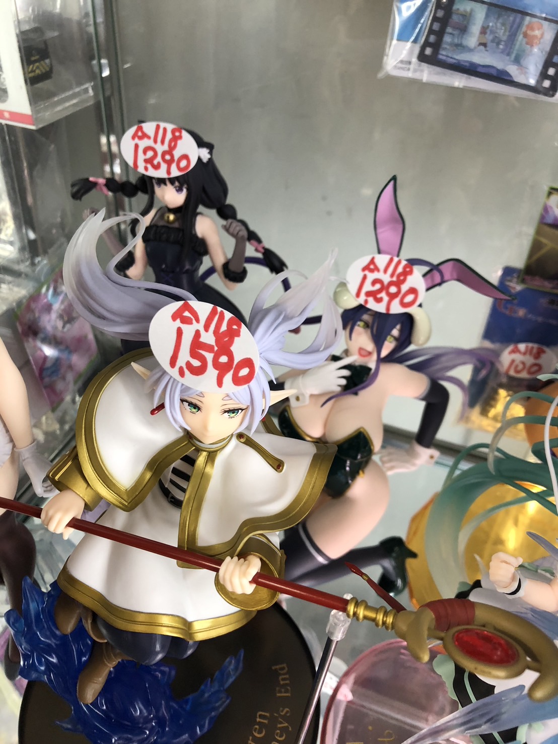 アニメフィギュア 18個セット 2240104001307-1.jpg