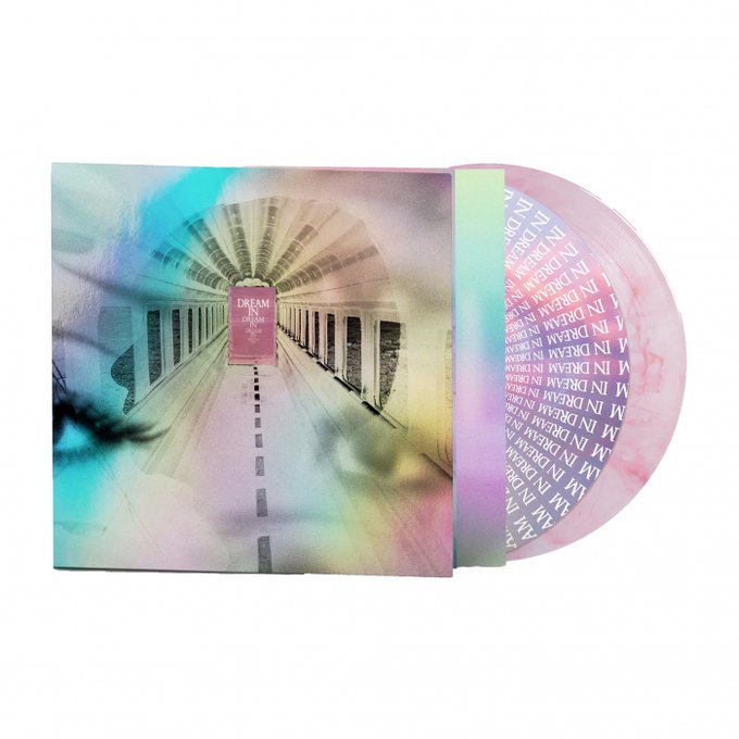 DAWA_FLAKE's tweet image. 貴重盤! ワールドリリースのデラックス盤!! ホイル&ダイカットジャケット&カラー盤。さらには回転するとアニメーションが現れるZOETROPE仕様のSLIPMATも付属!!
CORNELIUS / 夢中夢 -DREAM IN DREAM- (DELUXE EDITION) / LP flakerecords.com/search.php?pag…