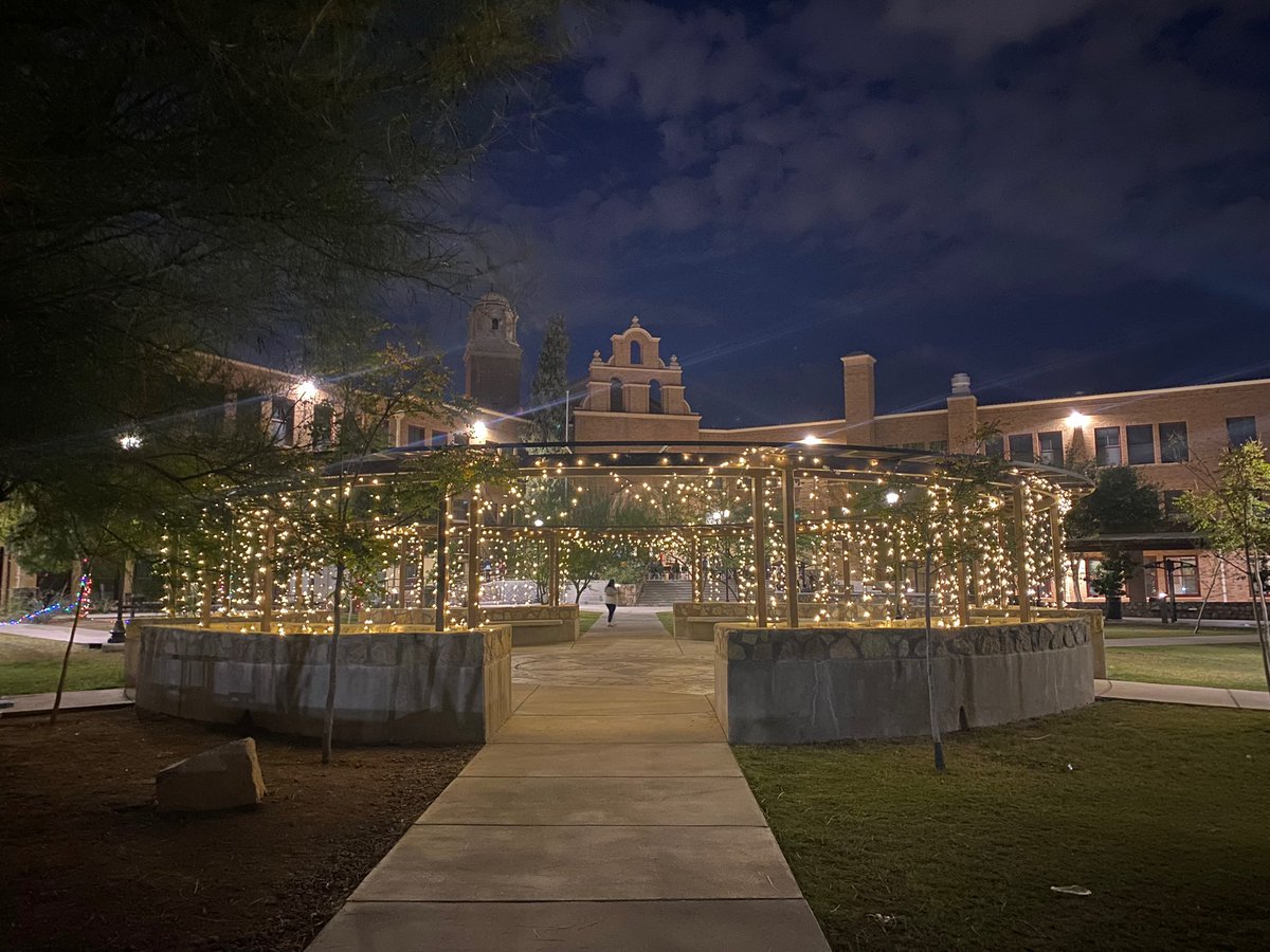 maribelruiz2015's tweet image. A perfect night in the Quad celebrating Austin 2025 Homecoming, filled with elegance, laughter, and legacy. 
#PanthersLevelUp @MartyTeran915 @bpallare @SamuelMari67458 @SarahVenegasEdD @mpazepzona