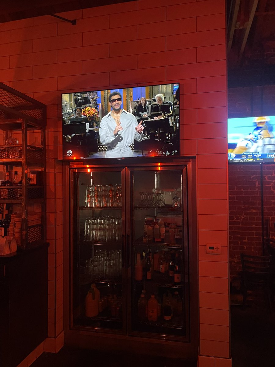 I guess I’ll wait til this is up on YT to hear what Bad Bunny is actually saying in his monologue.