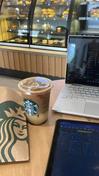 Issygvlmore's tweet photo. Fast work, even in this little coffee shop☕💻 https://t.co/GJr759SNvG