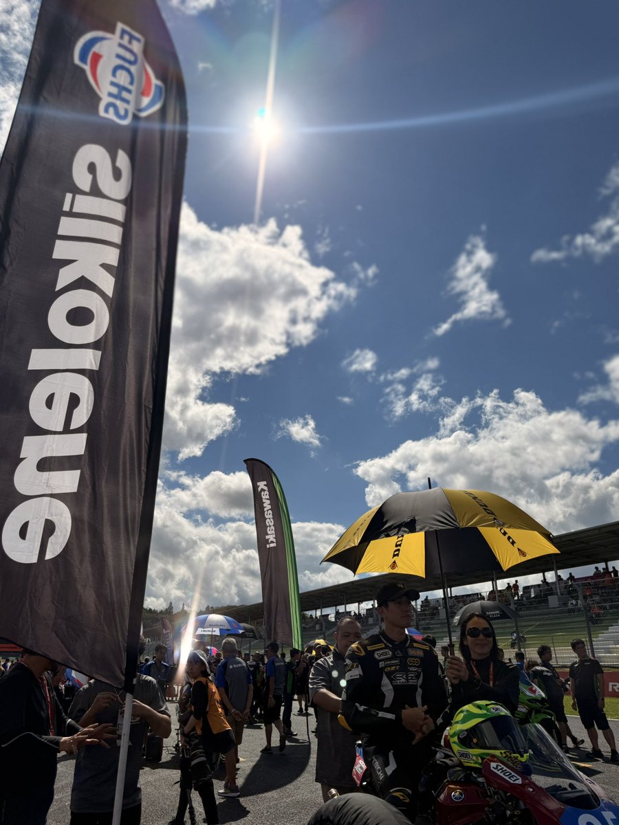 SUPERBIKE Race in 岡山

2025 全日本ロードレース選手権  
Round.6 in 岡山

ST1000クラス決勝です

TONE TEAM4413 BMW
#29 ジェゲデ ゼカライア クワミ

RSナカトミ
#35 古山颯太

#シルコリン
#toneteam4413bmw
#rsナカトミ 
#全日本ロードレース選手権
#岡山国際サーキット