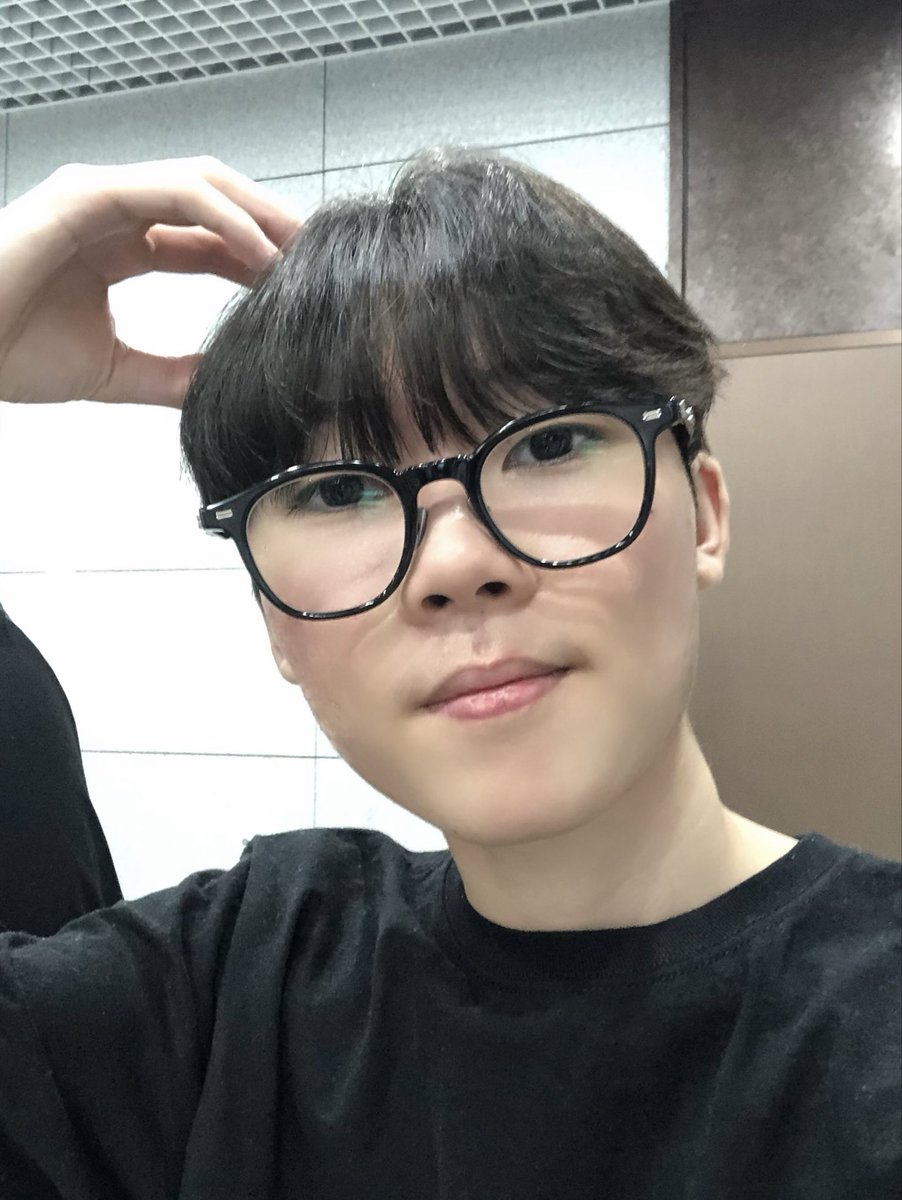 모비즌 tweet media