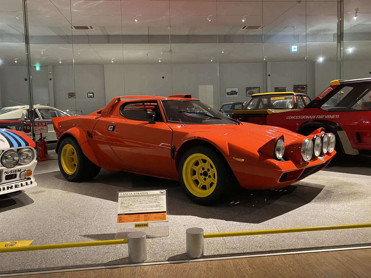 lovemotakochi's tweet photo. そして、
19日日曜日のみの特別展示はこちら

LANCIA STRATOS(1973)
LAMBORGHINI COUNTACH
(1974)

スーパーカーブームをけん引したイタリア車2台です。

コスプレイヤーは一緒に撮影も出来ます。こちらもお楽しみに！ https://t.co/bvtzXLnmYa