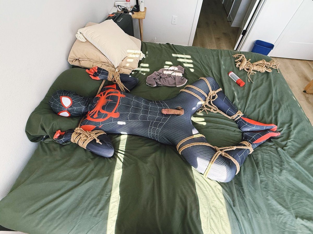 Unticklable tweet media