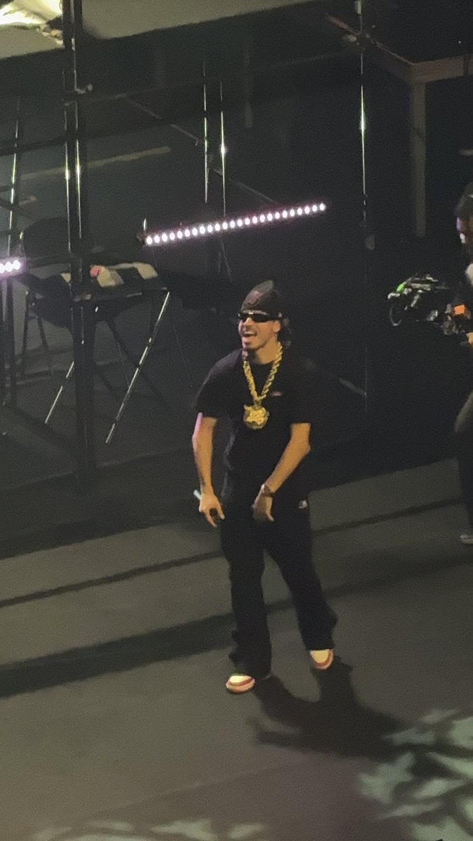 esse cordão de ouro do L7 resolvia uns 5 anos da minha vida