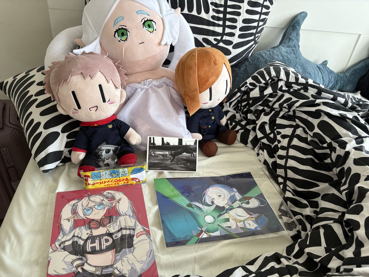 MorphyVA's tweet image. Day 2 haul

Artists:
@phaego 
@nest_virgo 

Cat photo:
@TreiloStonefell